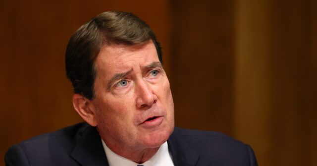 Bill Hagerty Presents a Bipartisan Proposal Aimed at Revitalizing Main Street Banks