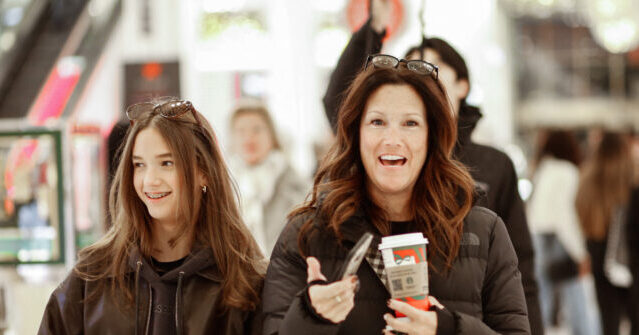 Black Friday Spending Exceeds Expectations, Marking a Strong Start to the Holiday Season