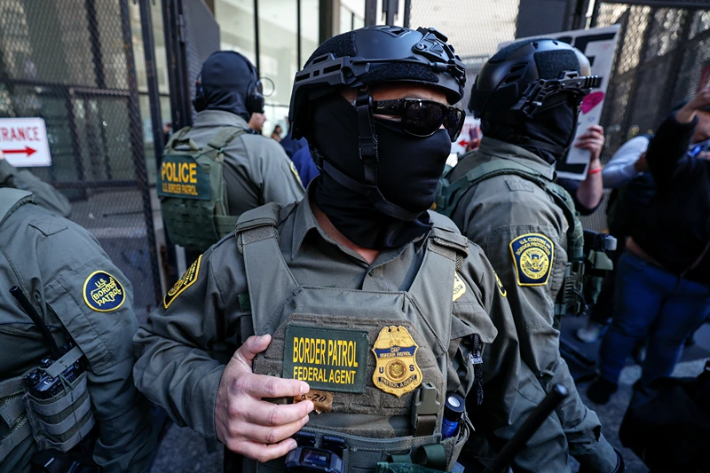 Border Patrol takes into custody 81 undocumented immigrants on the first day of work in North Carolina