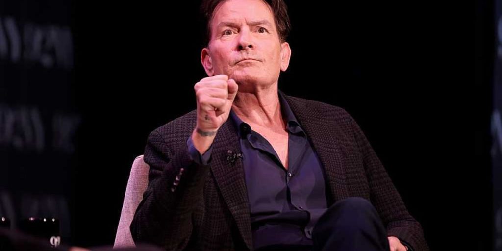 Charlie Sheen tells Megyn Kelly about his change in political views after conducting his own research, influenced by state-run media.