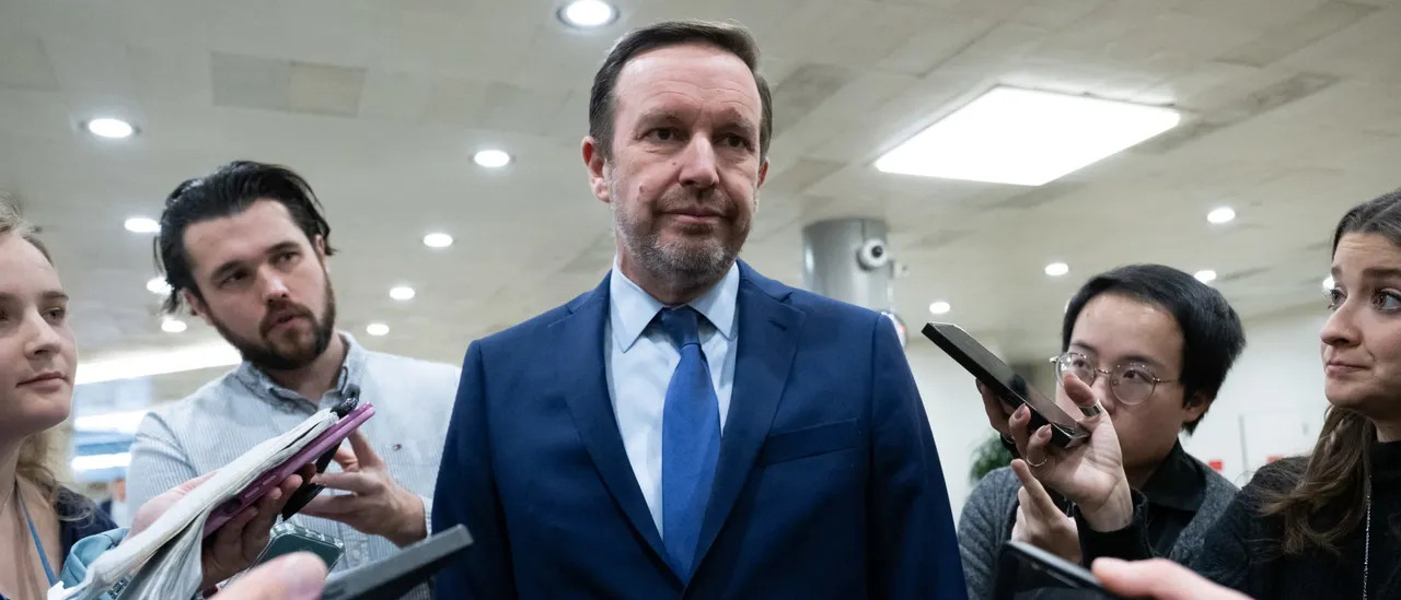 Chris Murphy Indicates That Democratic Colleagues Who Voted to End the Shutdown Went Against Democratic Principles