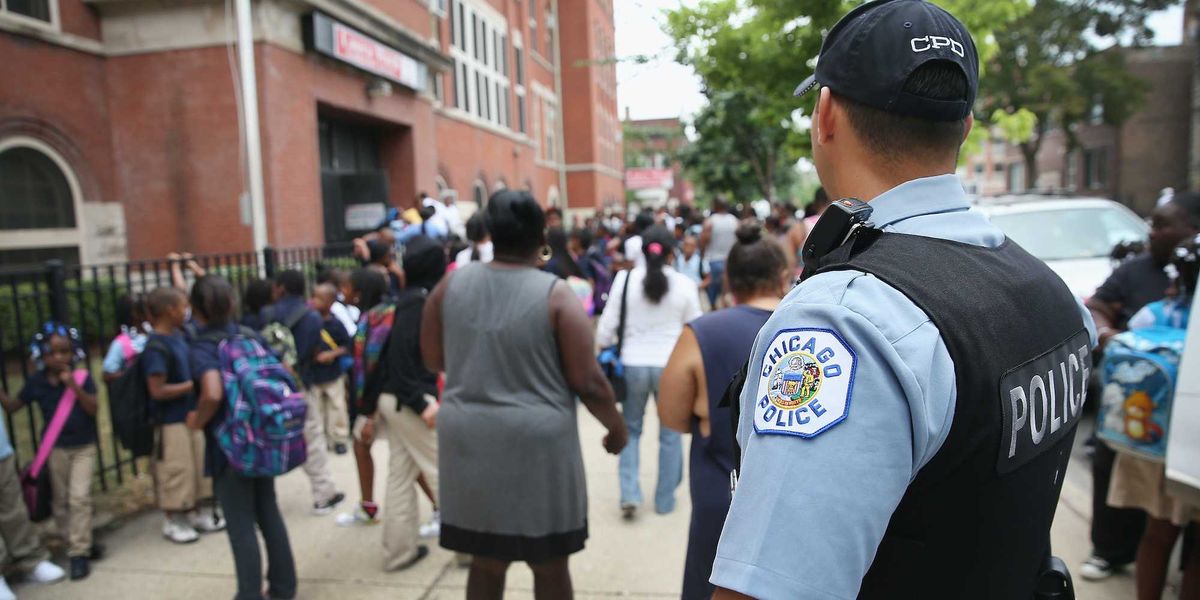 Community in Chicago angered by viral video of mother and children being attacked by grade-schoolers