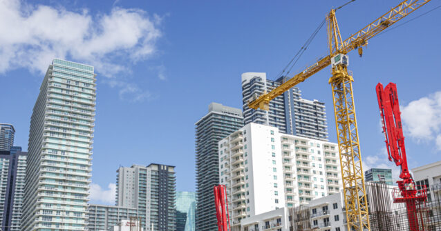 Construction Spending Increases in August, Contrary to Predictions