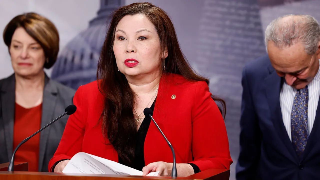 DHS claims Duckworth staff member pretended to be a lawyer to assist detained undocumented immigrant