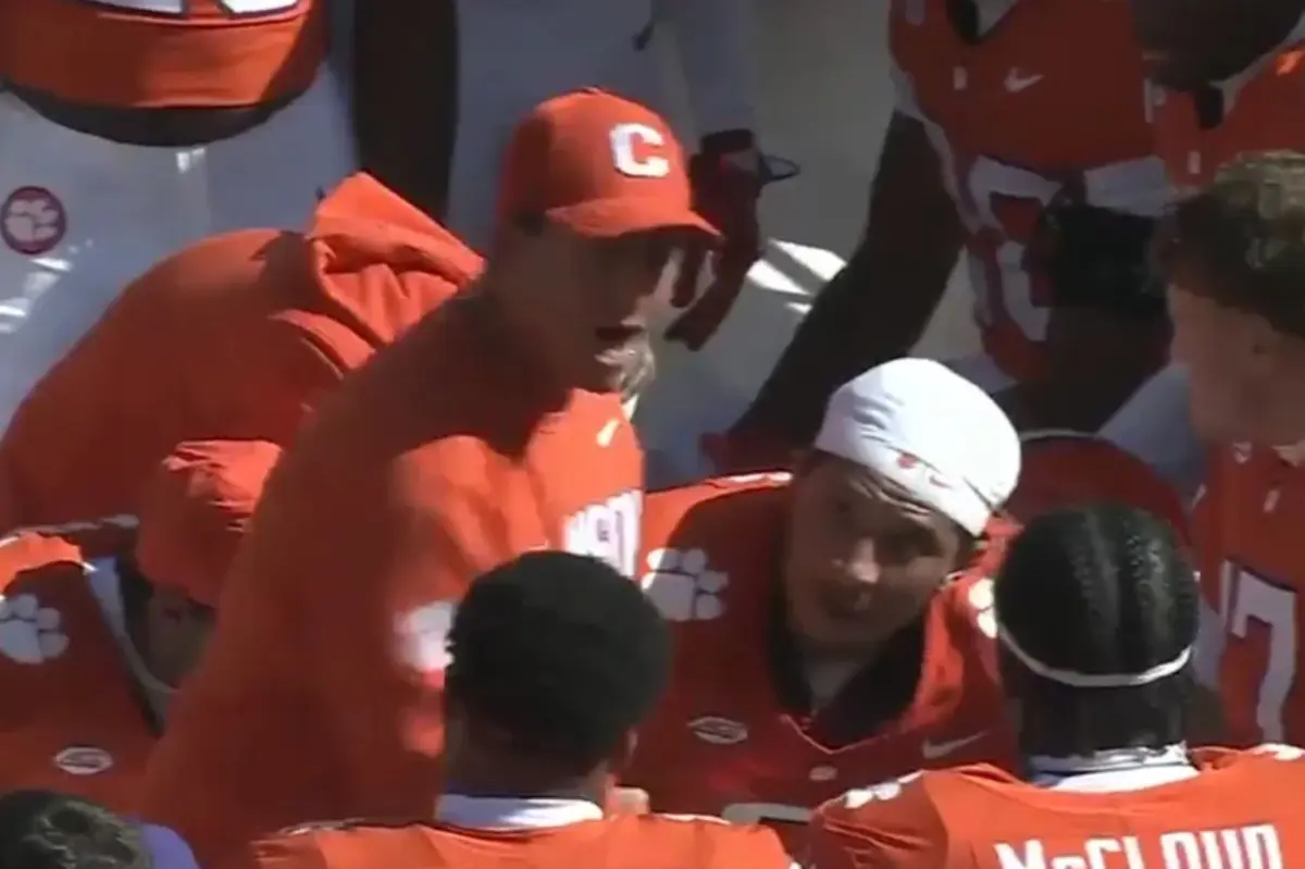 Dabo Swinney has a major outburst on the Clemson sideline.