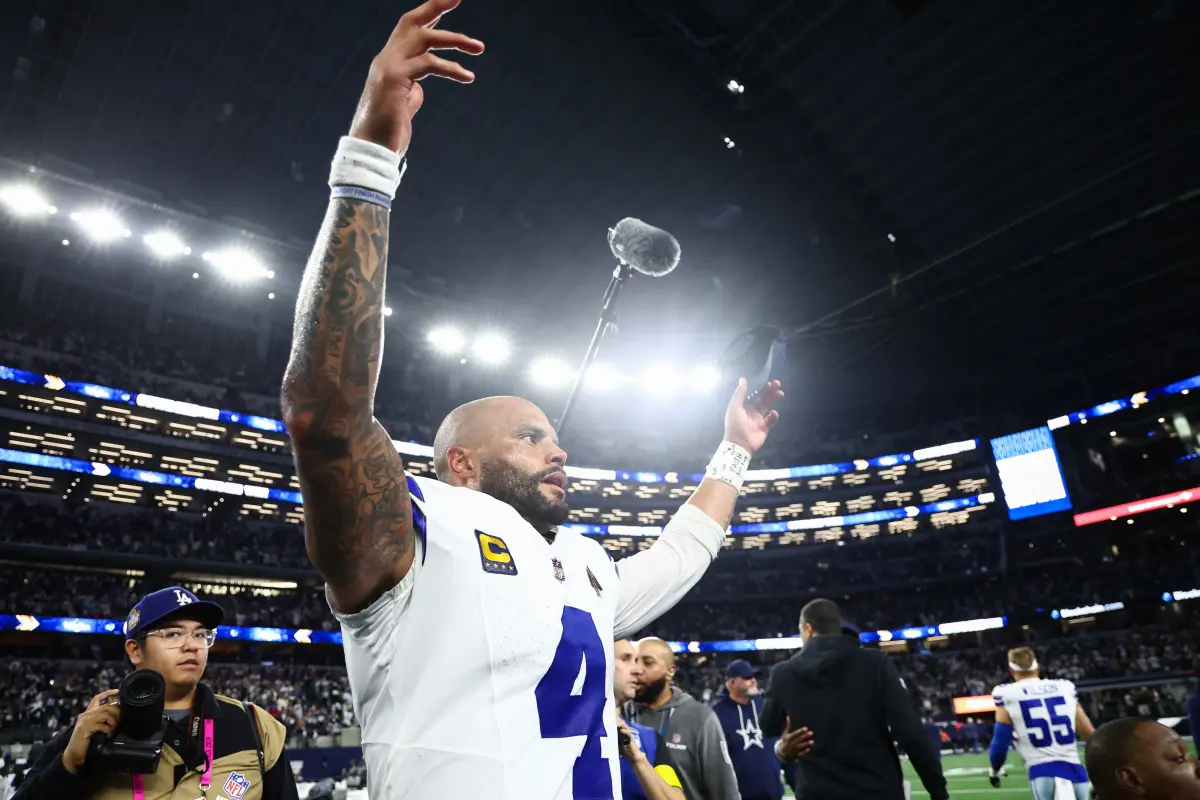 Dak Prescott's incredible performance leads Cowboys back from a 21-point deficit to surprise Eagles