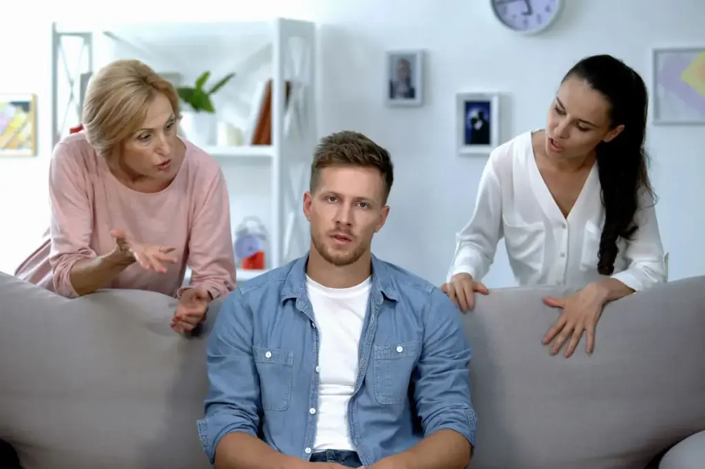 Dear Abby: Am I wrong to say sorry for raising my voice at my daughter's undesirable boyfriend?