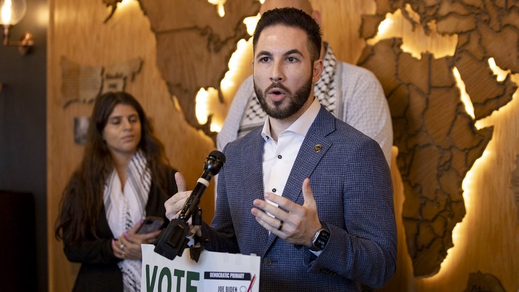 Dearborn mayor states that complaints about the mosque's call to prayer are 'not a concern'
