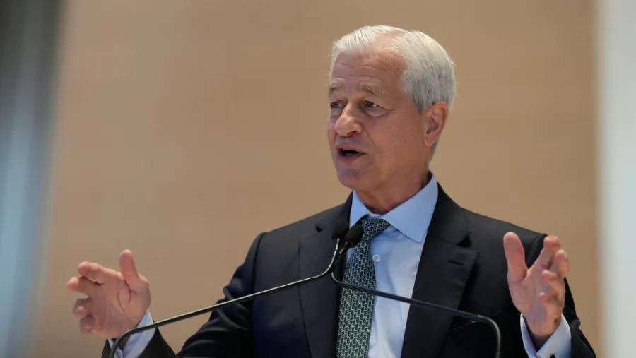 Dimon observes a decline in the job market: 'Absolutely'
