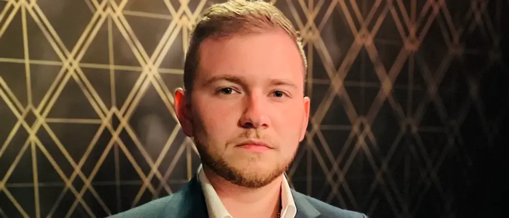 Don't Allow America to Fall Behind in the AI Competition Like It Did with 5G