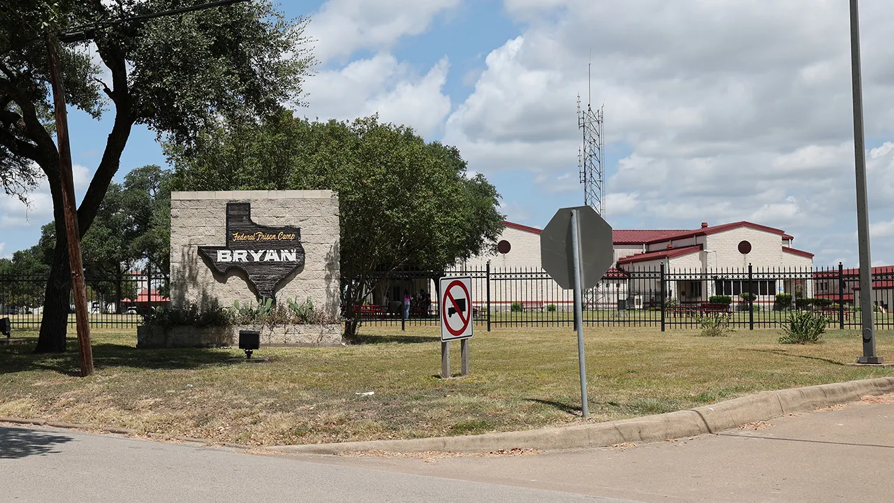 Ex-TV anchor given the same prison sentence as Ghislaine Maxwell for fraud