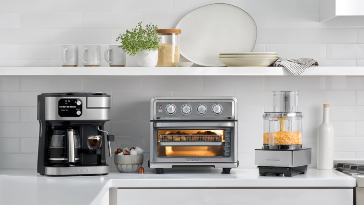 Friends and Family Sale at Cuisinart: Enjoy discounts of up to 40% on air fryers, grills, stand mixers, and more