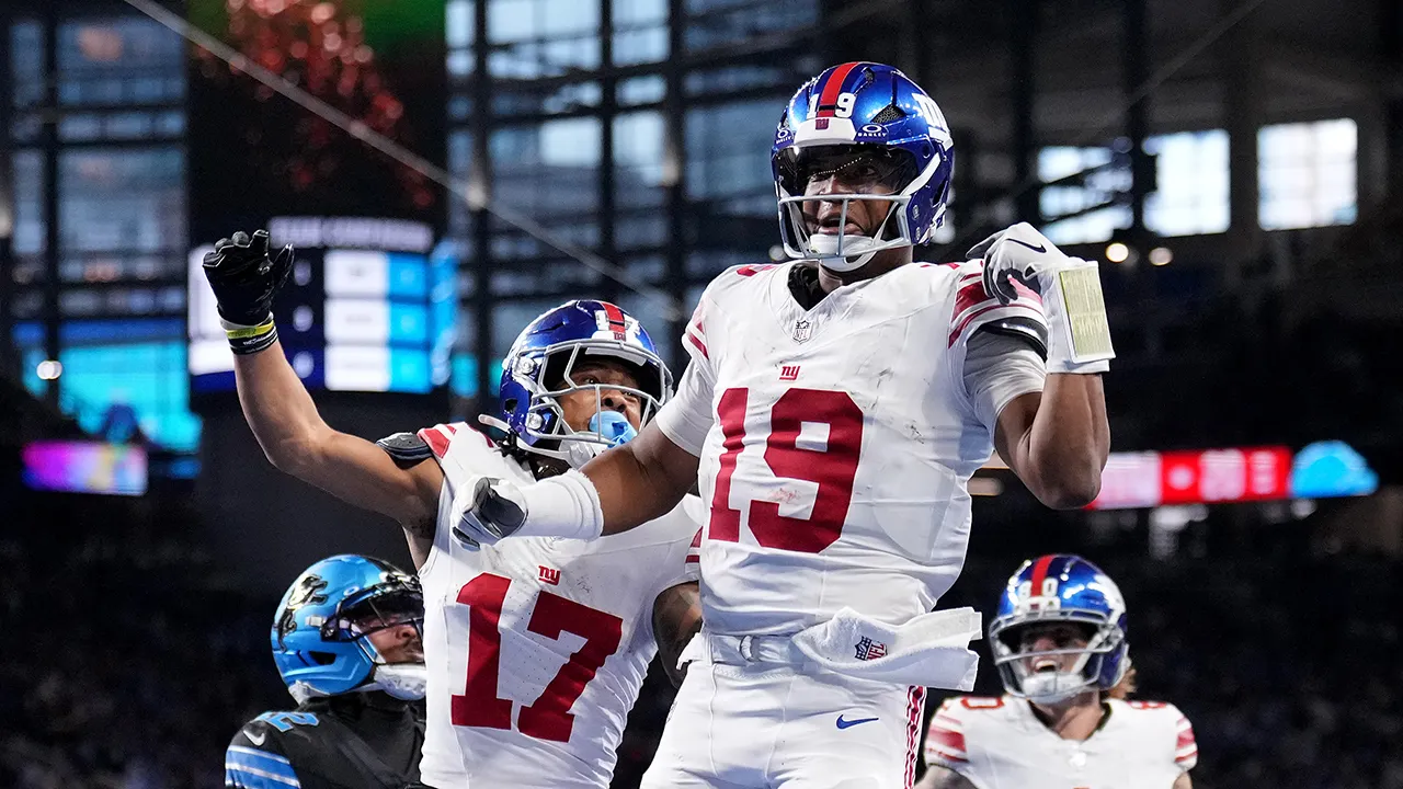 Giants' Jameis Winston makes incredible catch-and-run touchdown despite loss