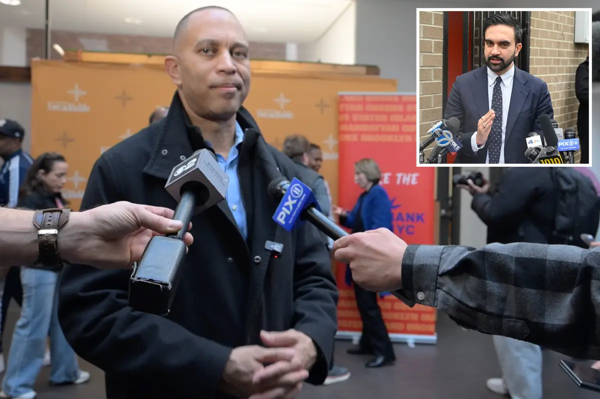 Hakeem Jeffries claims he did not talk about his left-wing primary opponent with DSA Mayor-elect Zohan Mamdani
