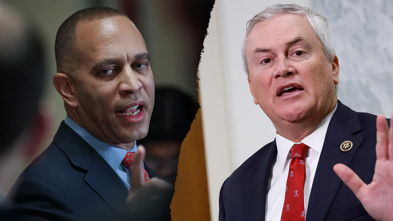 Hakeem Jeffries labels James Comer a 'complete liar' regarding Epstein allegations