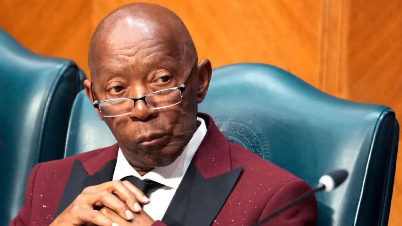 Houston Democrats Menefee and Edwards Advance to February Runoff