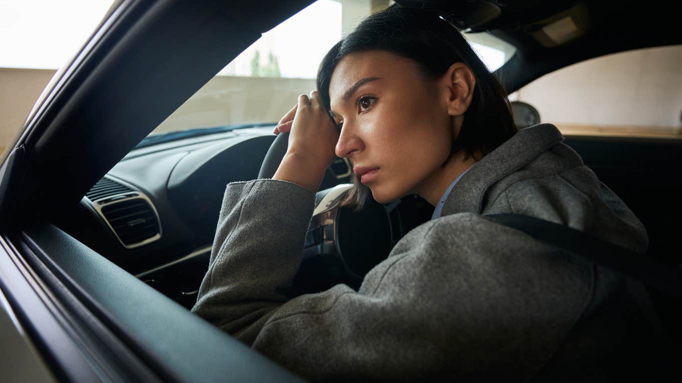 If You See These 11 Signs In Someone's Car, They May Be Experiencing Significant Stress