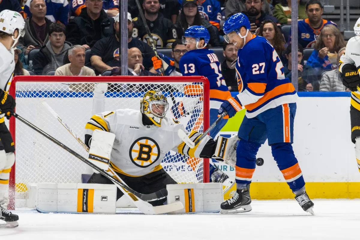 Islanders struggle with power play in disappointing defeat to Bruins