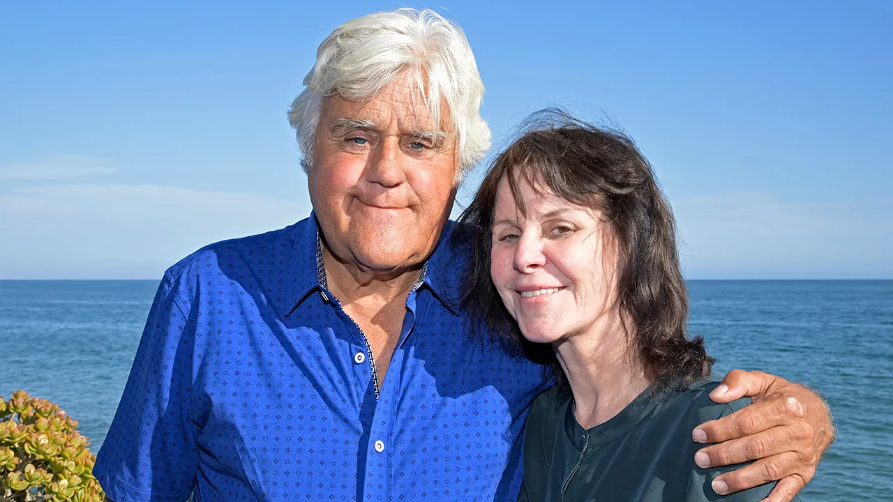 Jay Leno celebrates 40 years of marriage as his wife Mavis battles dementia.