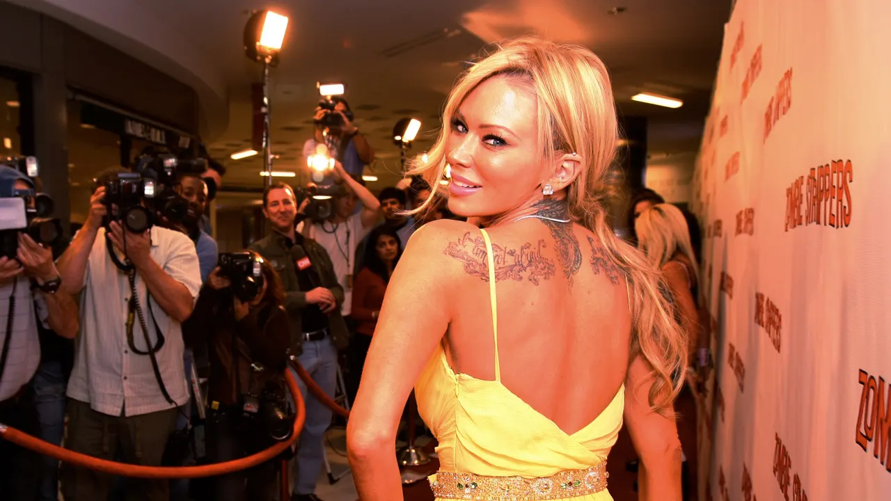 Jenna Jameson gets baptized and supports others in discovering Jesus after her career in adult films.