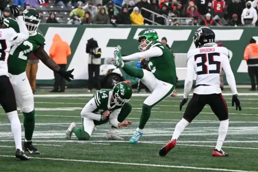 Jets narrowly defeat Falcons with a last-minute field goal in Week 13
