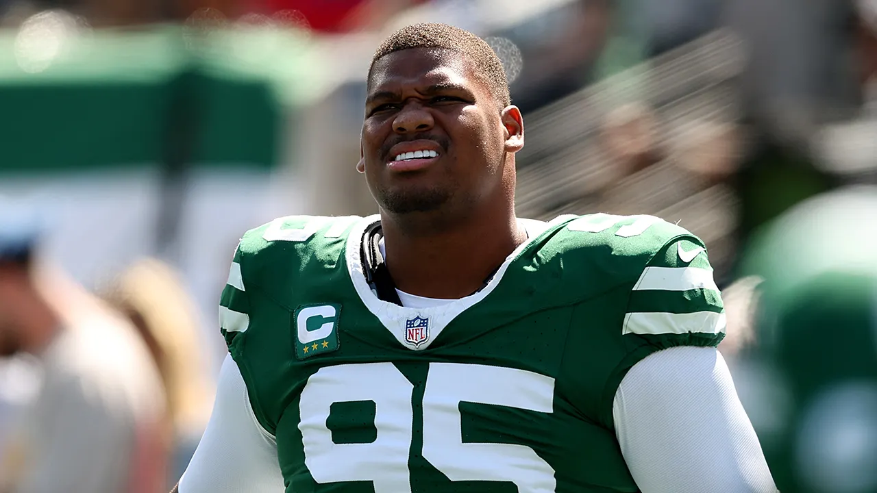Jets send Quinnen Williams to Cowboys as New York's sell-off continues