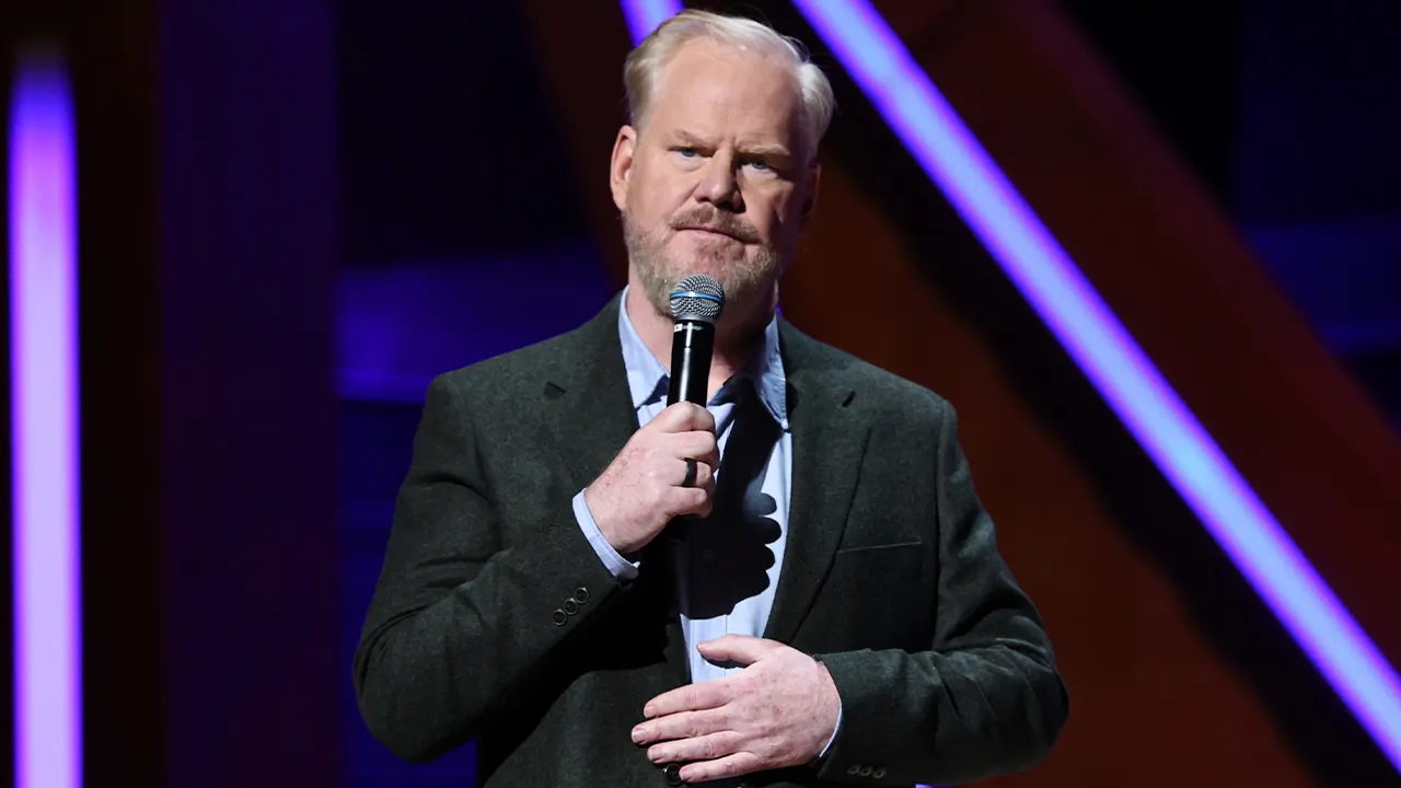 Jim Gaffigan shares his reasons for steering clear of politics in his stand-up routines.