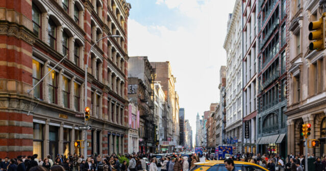 Job Claims Drop to Lowest Point in Seven Months as Employers Maintain Caution on Layoffs