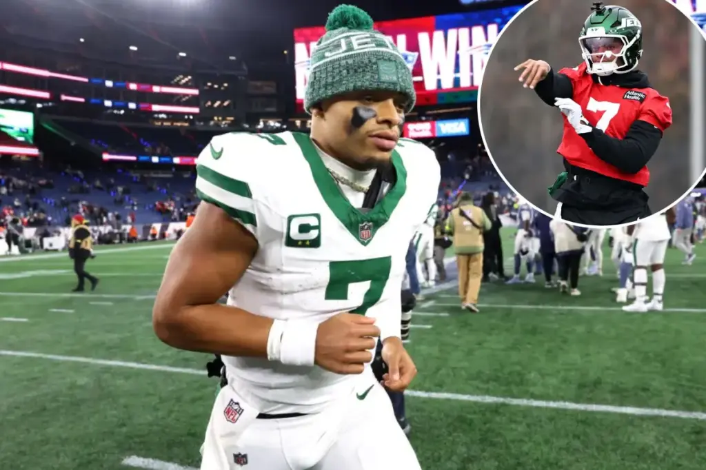 Justin Fields responds to Jets' benching with indifference: 'Things happen'