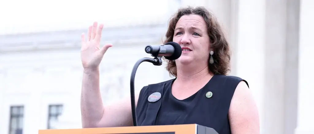 Katie Porter Trails Behind Bold GOP Candidate In Unexpected California Poll