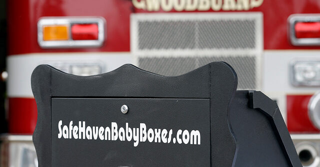 Kentucky High School Students Introduce Safe Haven Baby Box to Their Community