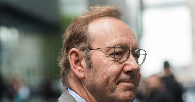 Kevin Spacey Criticizes The Telegraph for Its 'Deliberately Misleading Headline' About His Homelessness