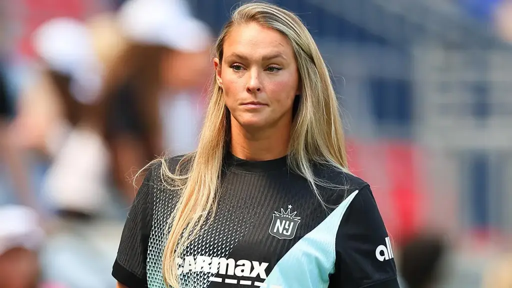 Kylie Kelce responds to allegations about naming her daughters with 'boy names'