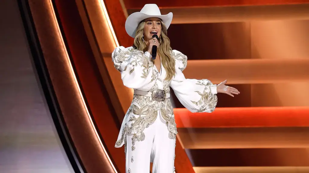 Lainey Wilson will host the 2025 CMA Awards in Nashville.