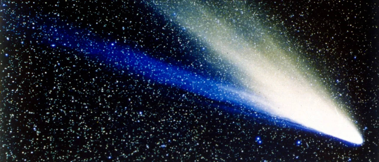 Large 3I/ATLAS Speeds Up, Displays Possible Indicators of an Alien ‘Engine’ After Turning Blue