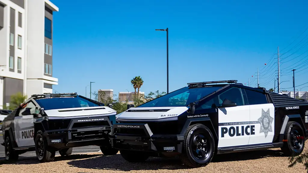 Las Vegas police receive a fleet of Tesla Cybertrucks following a $2.7 million contribution.