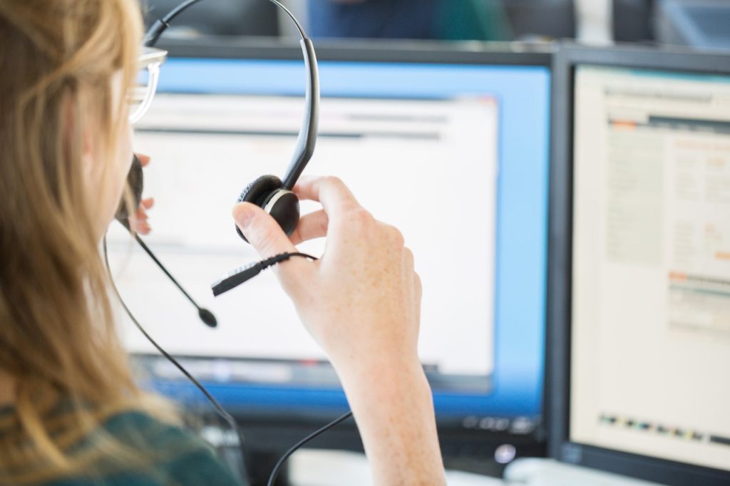 Liz Weston: Poor customer service leads to the decision to cancel a credit card that's been held for 44 years