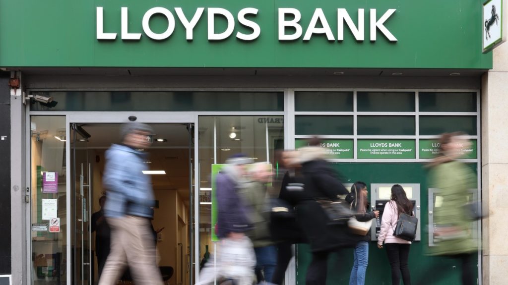 Lloyds used employee bank data in salary discussions