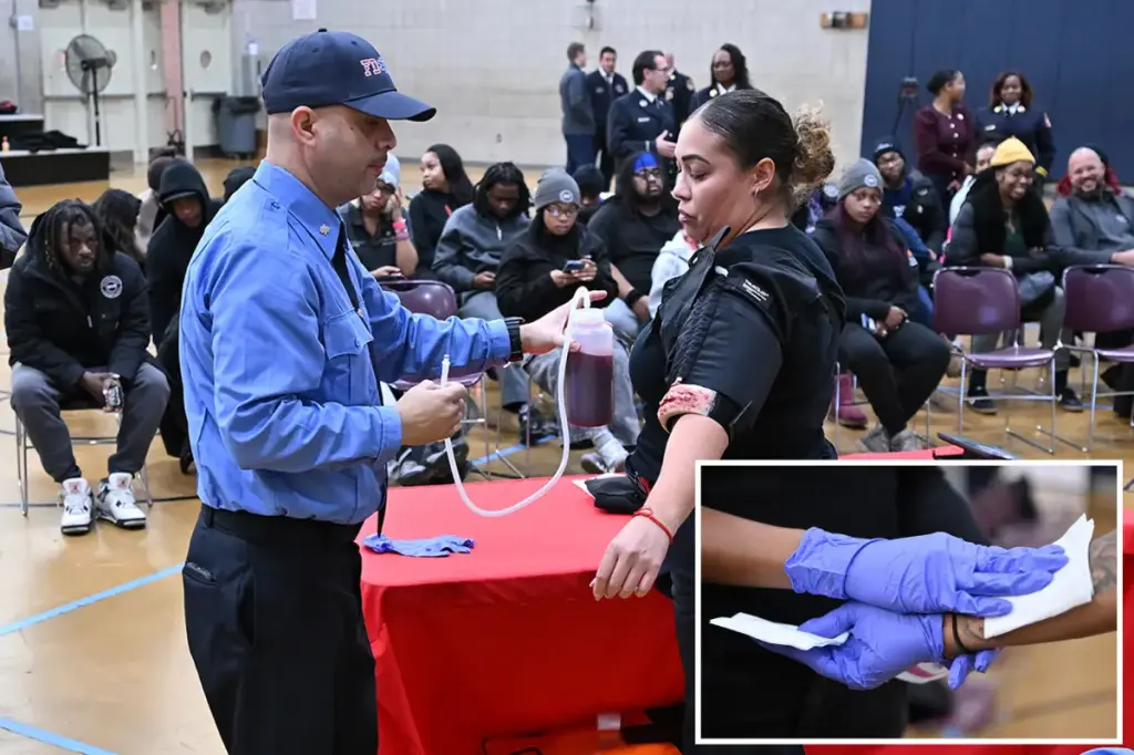 Locals in one of NYC's most dangerous neighborhoods learn how to prevent street victims from losing blood.