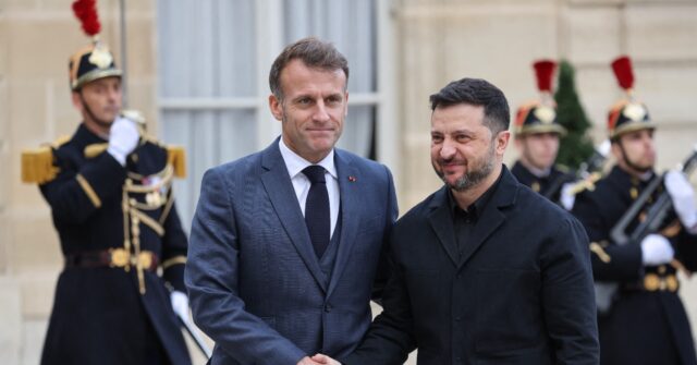 Macron Promises to Provide Ukraine with 100 Fighter Jets Following Meeting with Zelensky
