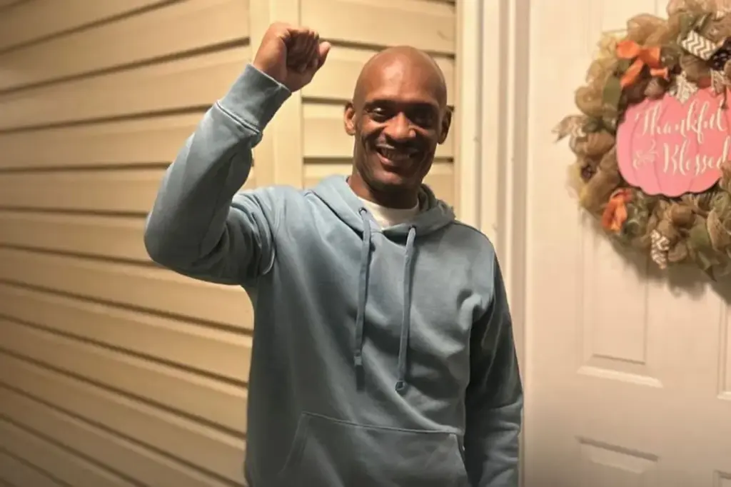 Man in Illinois cleared of charges after over 30 years wrongfully imprisoned for a murder he did not commit