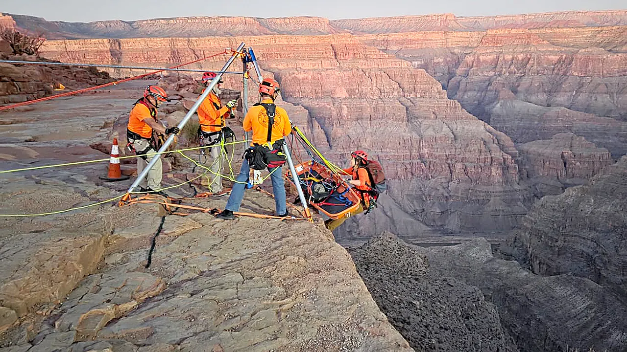 Man loses life at Grand Canyon after a fall of over 100 feet.
