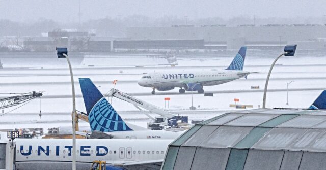 Midwest Winter Storm Disrupts 1,400 Flights