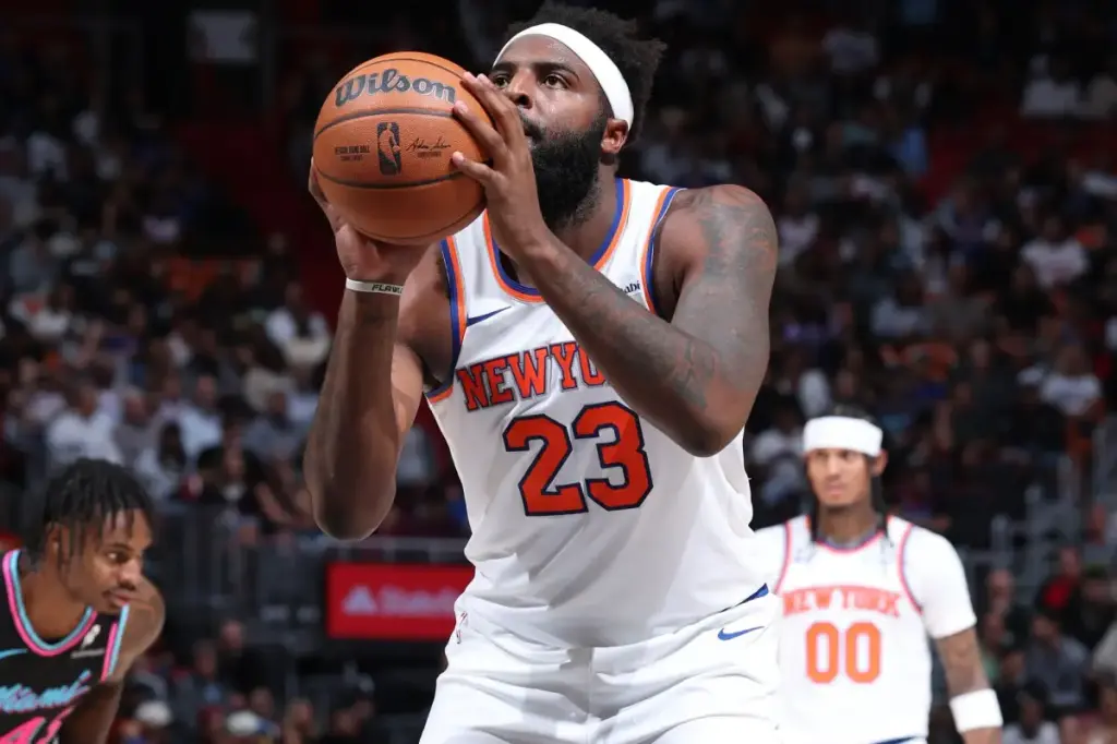 Mitchell Robinson's difficulties with free throws are limiting his playing time with the Knicks