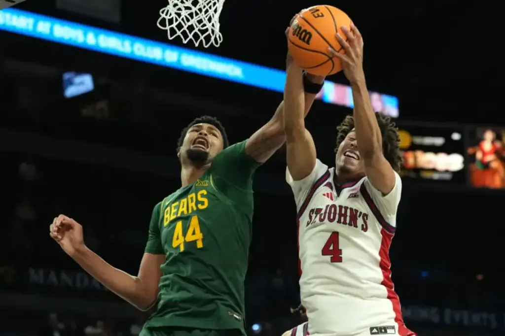 Oziyah Sellers from St. John's excelling at 3-point shooting after being challenged by Rick Pitino
