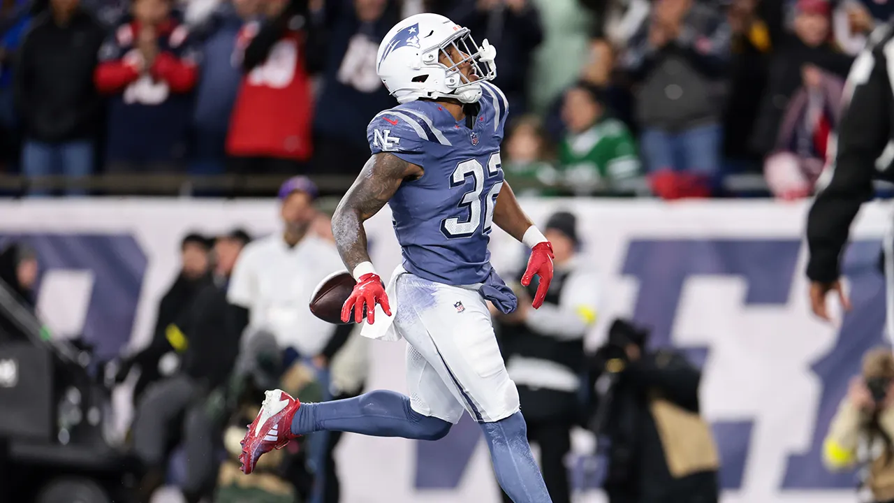 Patriots win eighth straight game with Drake Maye's help against Jets