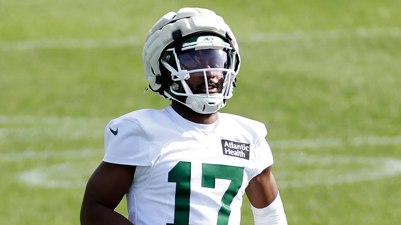 Photo of suspect in Kris Boyd shooting made public by NYPD