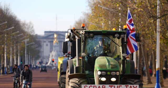 Police in London Detain Farmers Who Were Peacefully Protesting Against Labor Tax Takeover
