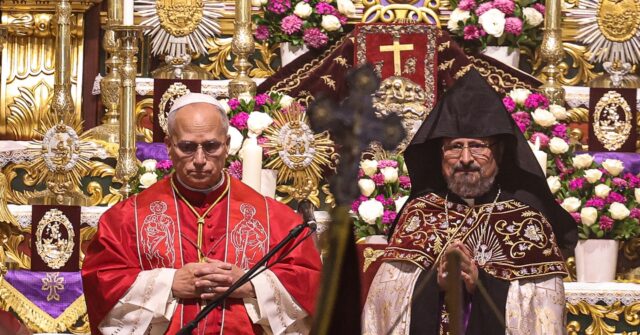 Pope Leo XIV Offers Prayers at Armenian Cathedral in Istanbul