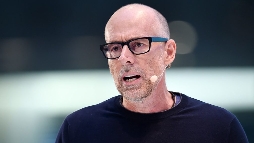 Professor at NYU cautions that middle-aged mothers are moving towards the GOP as Democrats overlook young men.